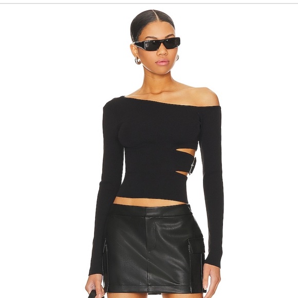 Superdown Long Sleeve Top - Picture 2 of 2